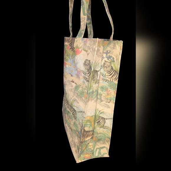 Gucci Beauty Tiger Tote - New - VIP - Picture 3 of 5